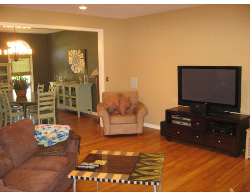 46 Liberty Road Bedford, MA 01730 - Photo 9 of 20 Gallery Image 9