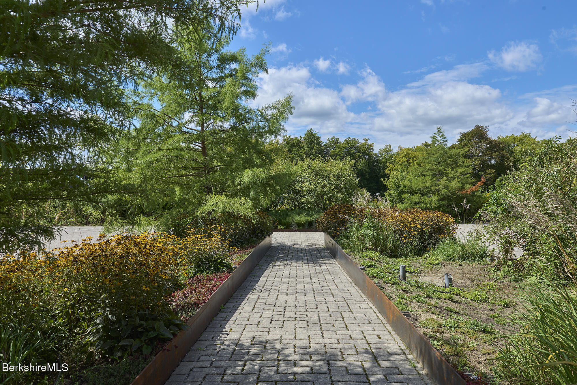 520 State Road, Unit 209 North Adams, MA 01247 - Photo 21 of 30 Front Walkway