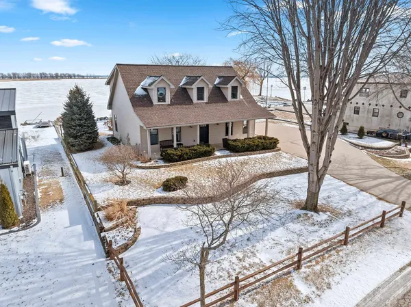 $849,000 | 2414 Longtail Beach Lane, Suamico, WI 54173