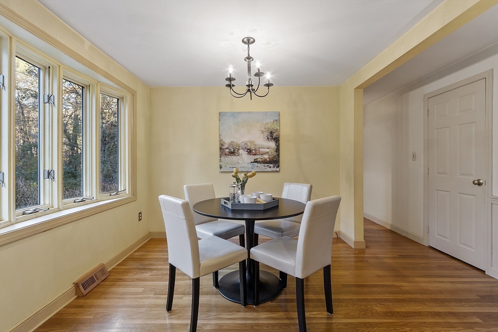 4 Crown Road Westford, MA 01886 - Photo 8 of 33 Gallery Image 8