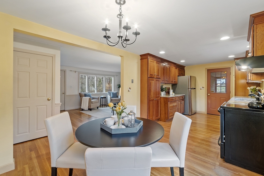 4 Crown Road Westford, MA 01886 - Photo 9 of 33 Gallery Image 9