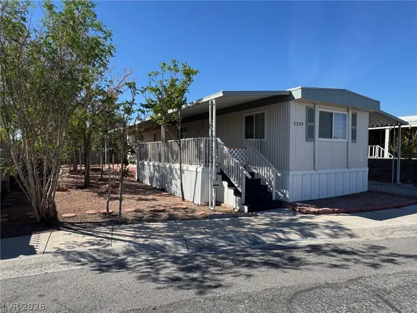 $1,350 | 5239 Ocala Lane, Las Vegas, NV 89121