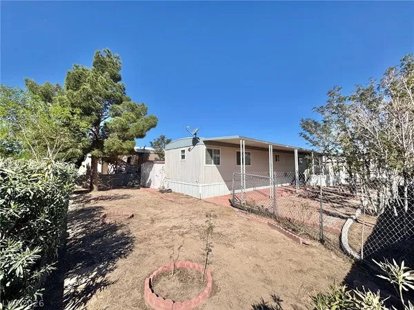 $1,350 | 5239 Ocala Lane, Las Vegas, NV 89121