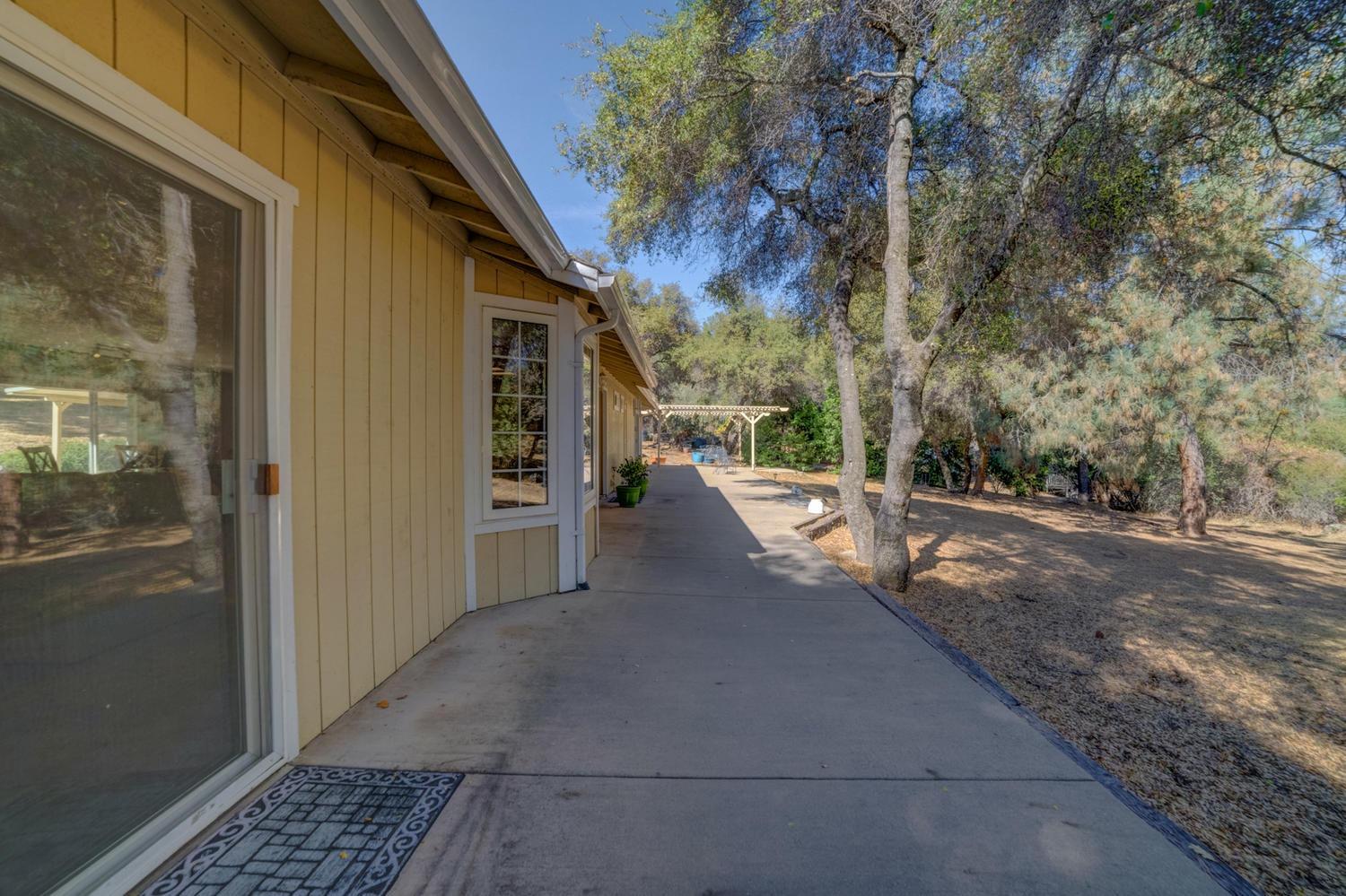 4625 Usona Road Mariposa, CA 95338 - Photo 3 of 43 Gallery Image 3