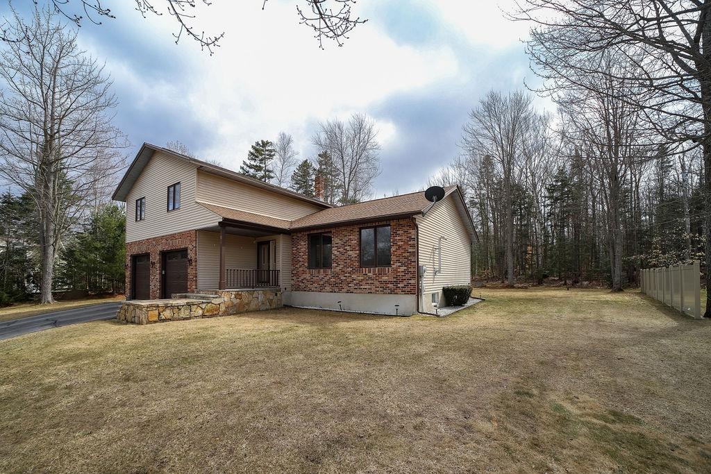 84 Bemis Street Berlin, NH 03570 - Photo 4 of 58