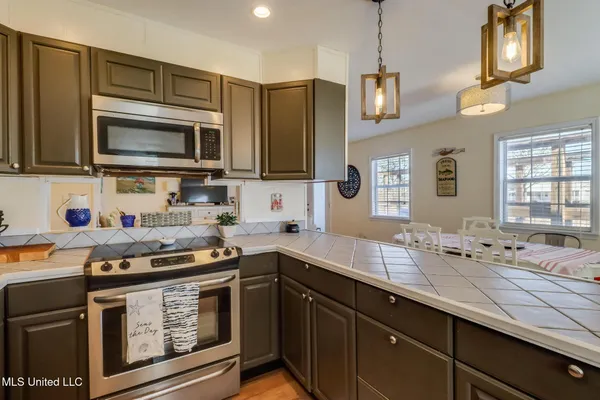 $289,000 | 814 Camellia Drive, Bay St. Louis, MS 39520