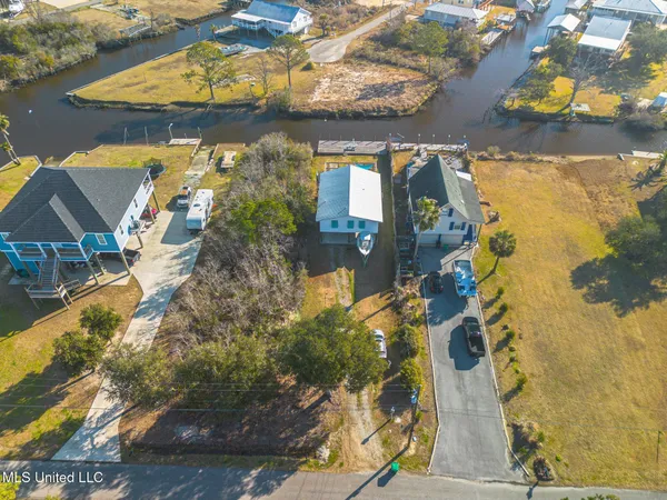 $289,000 | 814 Camellia Drive, Bay St. Louis, MS 39520