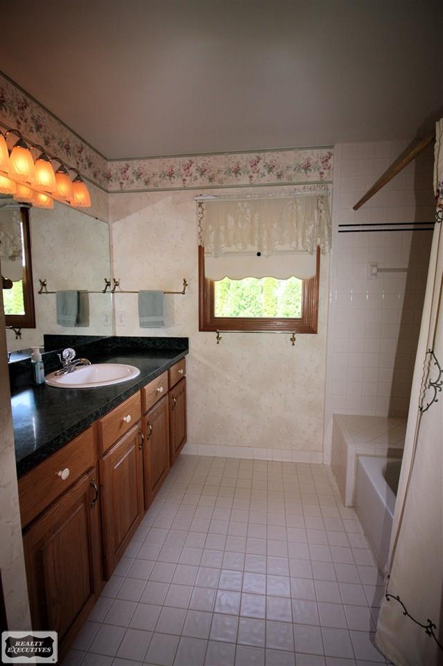 294 North Salem Romeo, MI 48065 - Photo 31 of 36 31336024-30.JPG