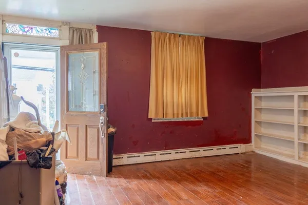 $249,900 | 309 Virginia Avenue, Shenandoah, VA 22849