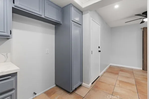 $590,000 | 5921 Templeton Street, Unit G, Huntington Park, CA 90255