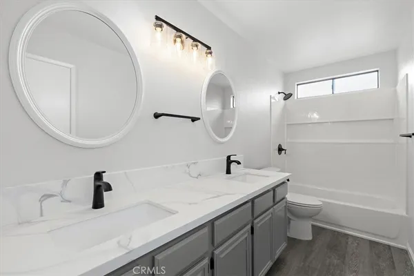 $590,000 | 5921 Templeton Street, Unit G, Huntington Park, CA 90255