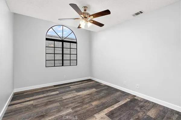 $590,000 | 5921 Templeton Street, Unit G, Huntington Park, CA 90255