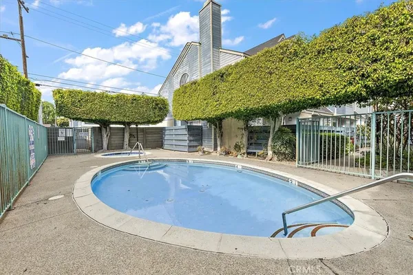 $590,000 | 5921 Templeton Street, Unit G, Huntington Park, CA 90255