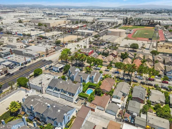 $590,000 | 5921 Templeton Street, Unit G, Huntington Park, CA 90255