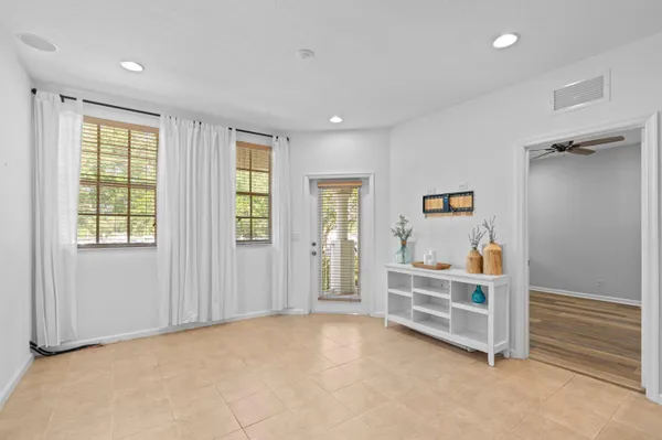 $324,900 | 1428 West Wickham Circle, Unit A, Delray Beach, FL 33445