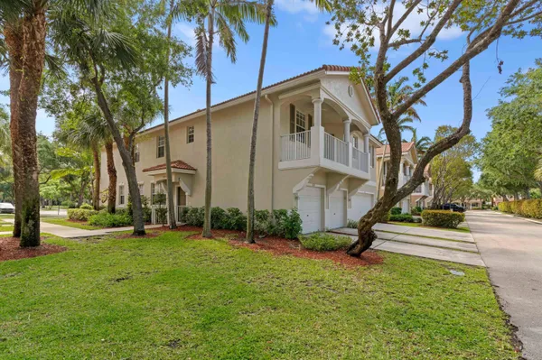 $324,900 | 1428 West Wickham Circle, Unit A, Delray Beach, FL 33445
