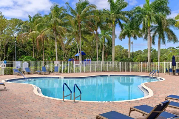 $324,900 | 1428 West Wickham Circle, Unit A, Delray Beach, FL 33445