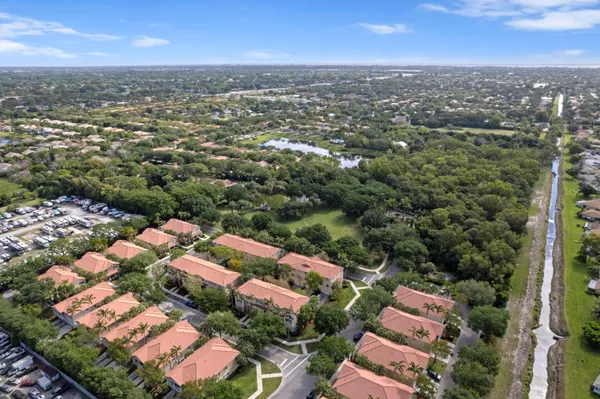 $324,900 | 1428 West Wickham Circle, Unit A, Delray Beach, FL 33445