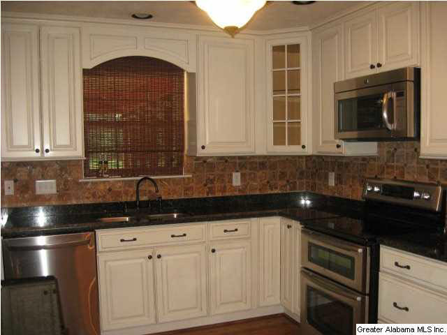 237 Paradise Way Wilsonville, AL 35186 - Photo 3 of 16