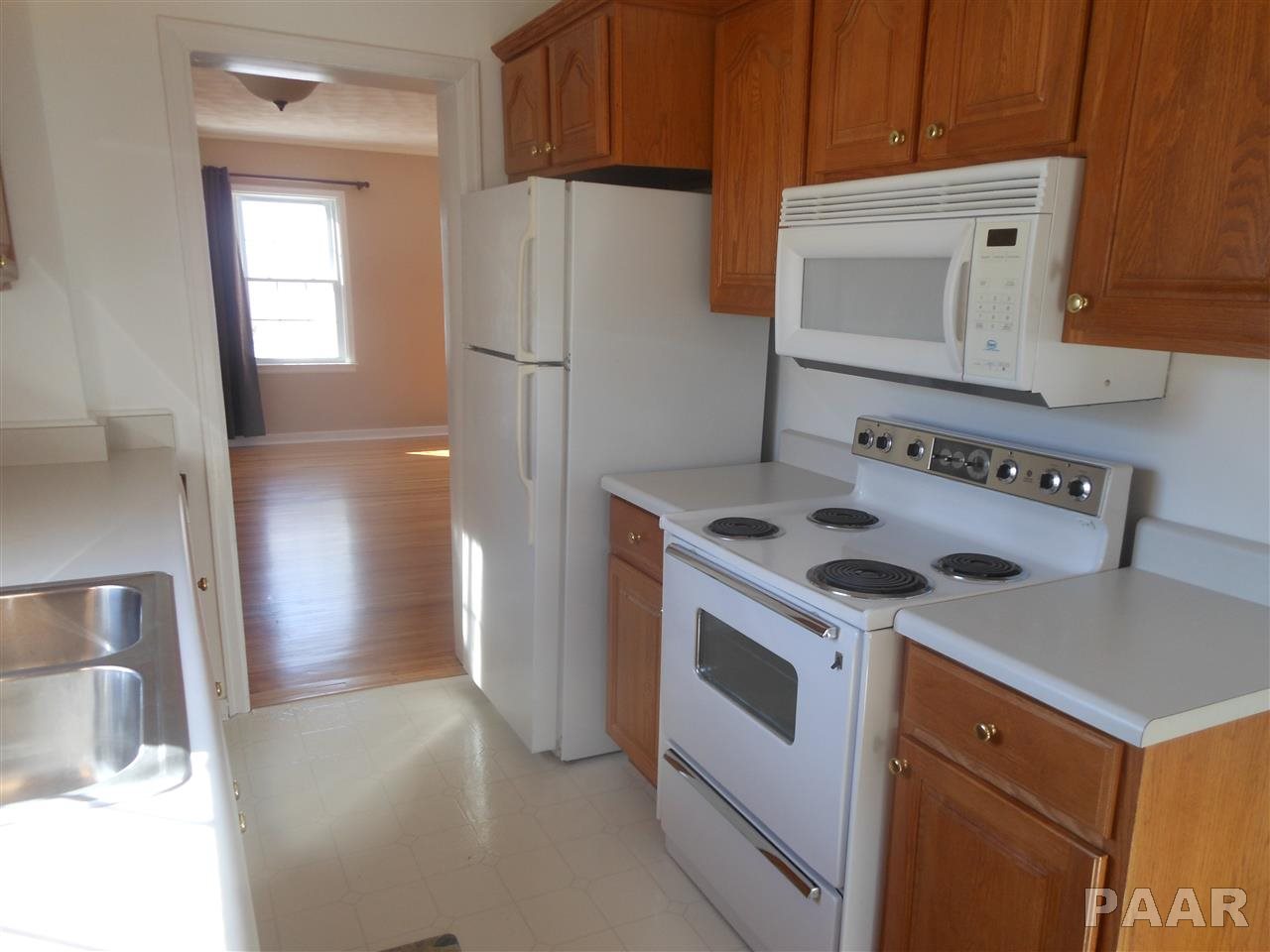 1102 West Ridge Road Peoria, IL 61614 - Photo 13 of 34 Gallery Image 13