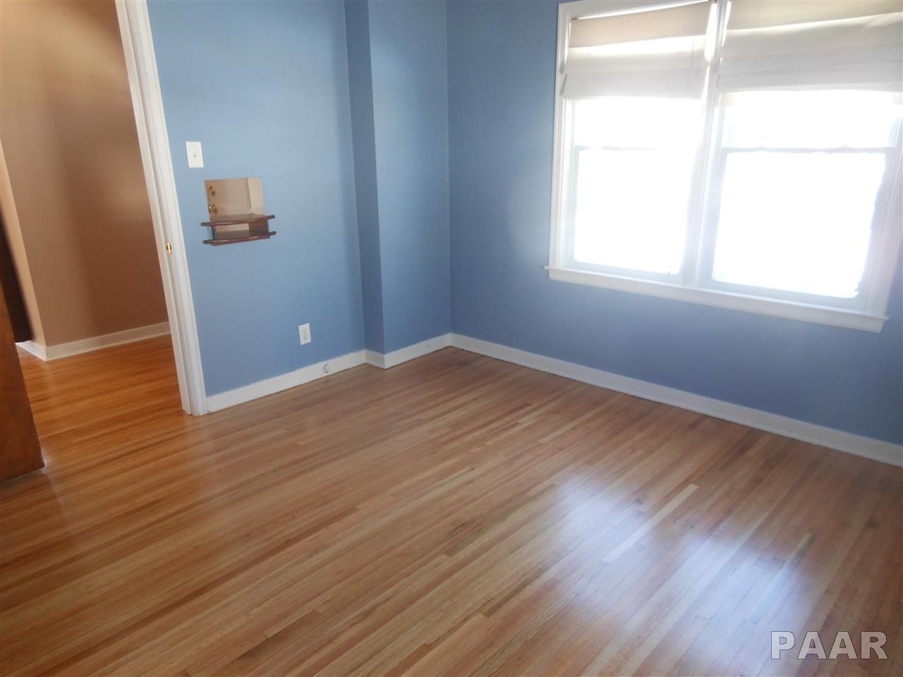 1102 West Ridge Road Peoria, IL 61614 - Photo 15 of 34 Gallery Image 15