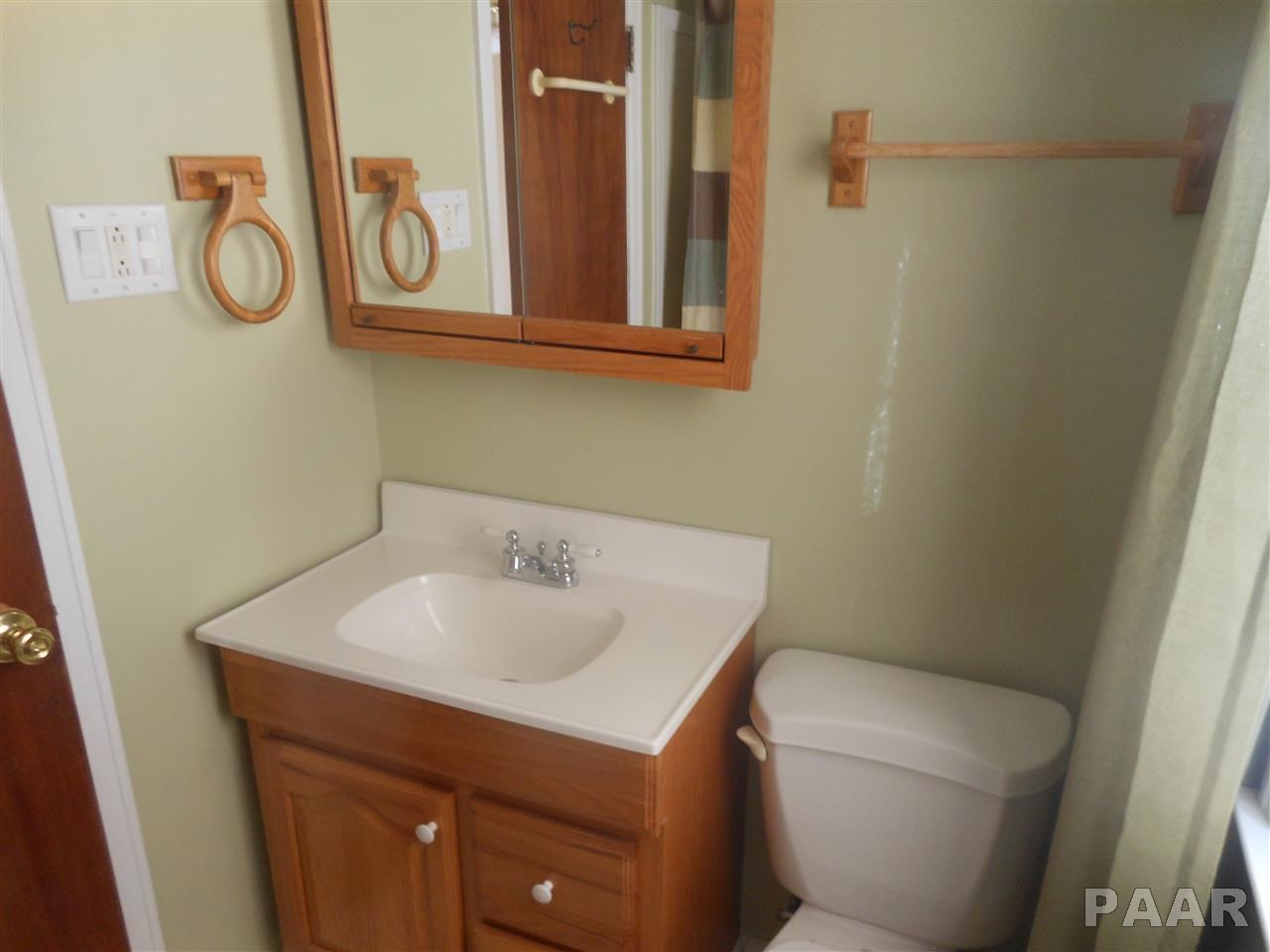 1102 West Ridge Road Peoria, IL 61614 - Photo 23 of 34 Gallery Image 23