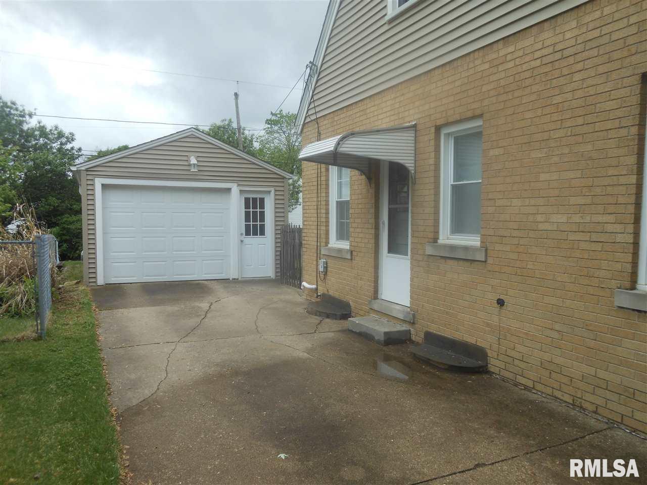 1102 West Ridge Road Peoria, IL 61614 - Photo 33 of 34 Gallery Image 33
