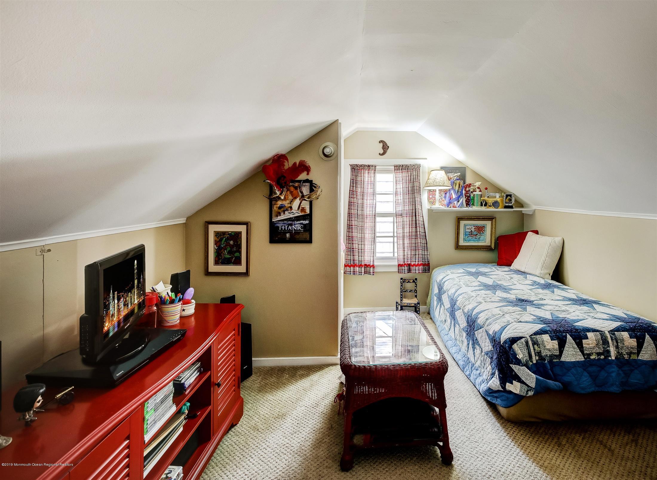 85 Lakewood Road Manasquan, NJ 08736 - Photo 17 of 32 18-Bonus Room