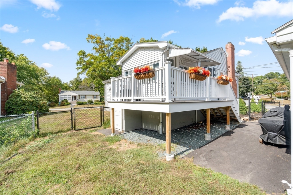 5 Albert Road Peabody, MA 01960 - Photo 32 of 39