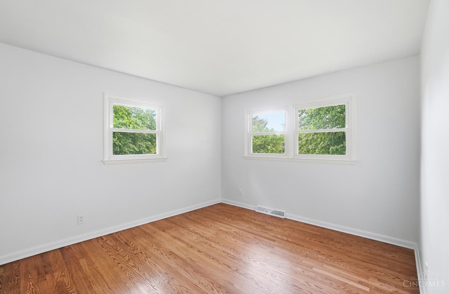 6473 Hendrickson Road Middletown, OH 45044 - Photo 28 of 42