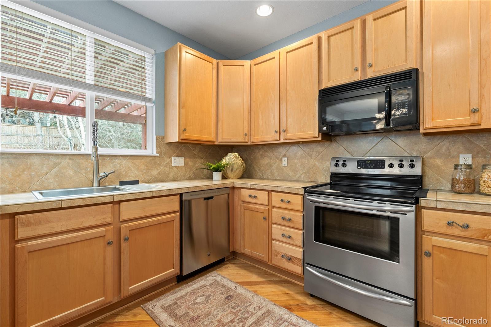 2956 Windridge Circle Highlands Ranch, CO 80126 - Photo 17 of 41