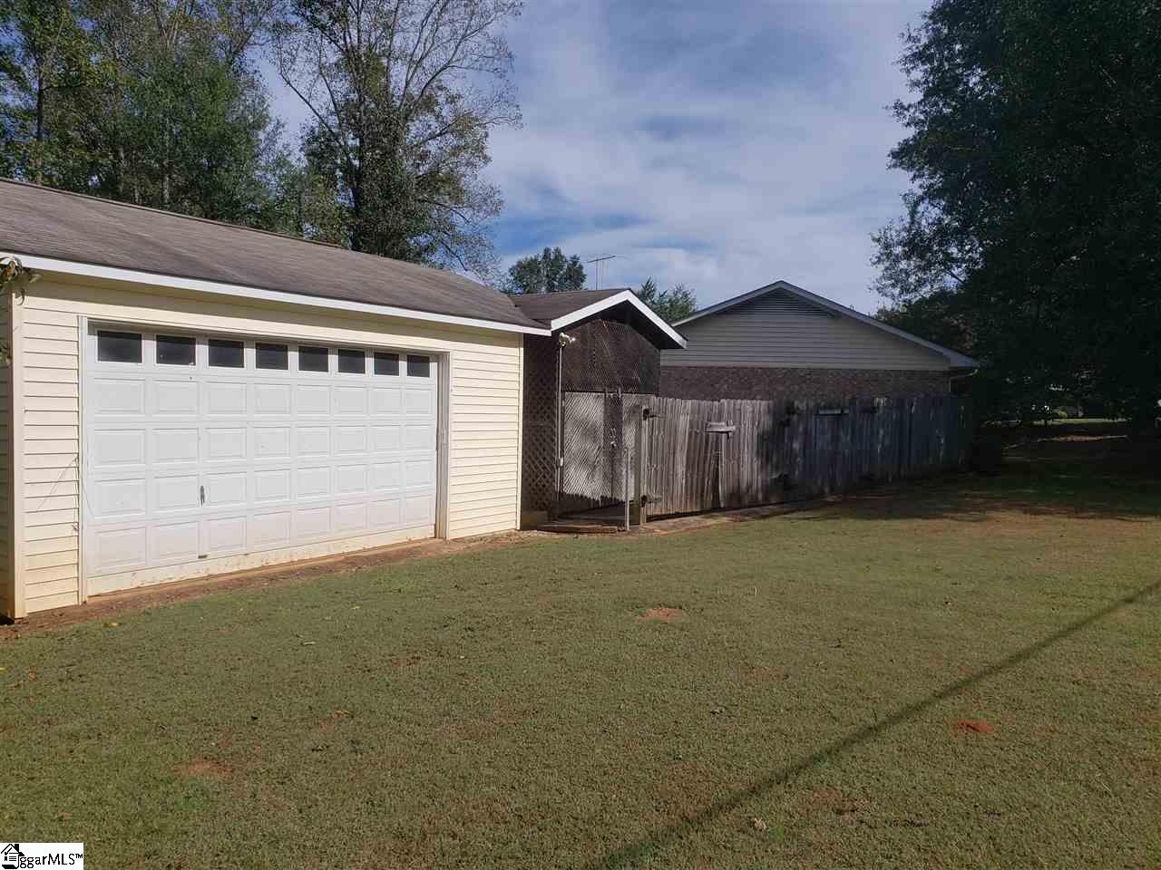 101 Georgetown Way Easley, SC 29640 - Photo 1 of 30 Gallery Image 1