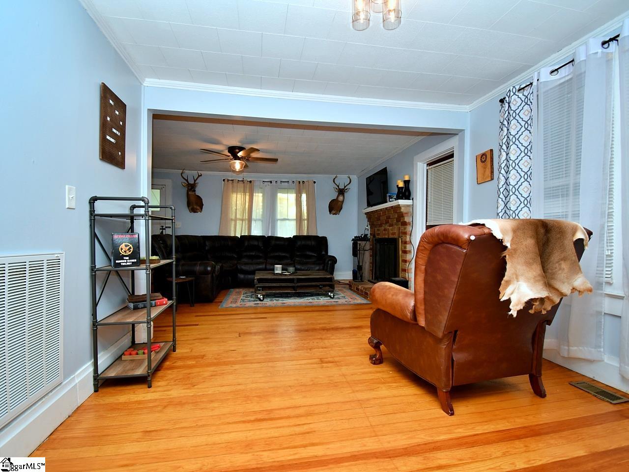 101 Spring Street Laurens, SC 29360 - Photo 6 of 19 Gallery Image 6