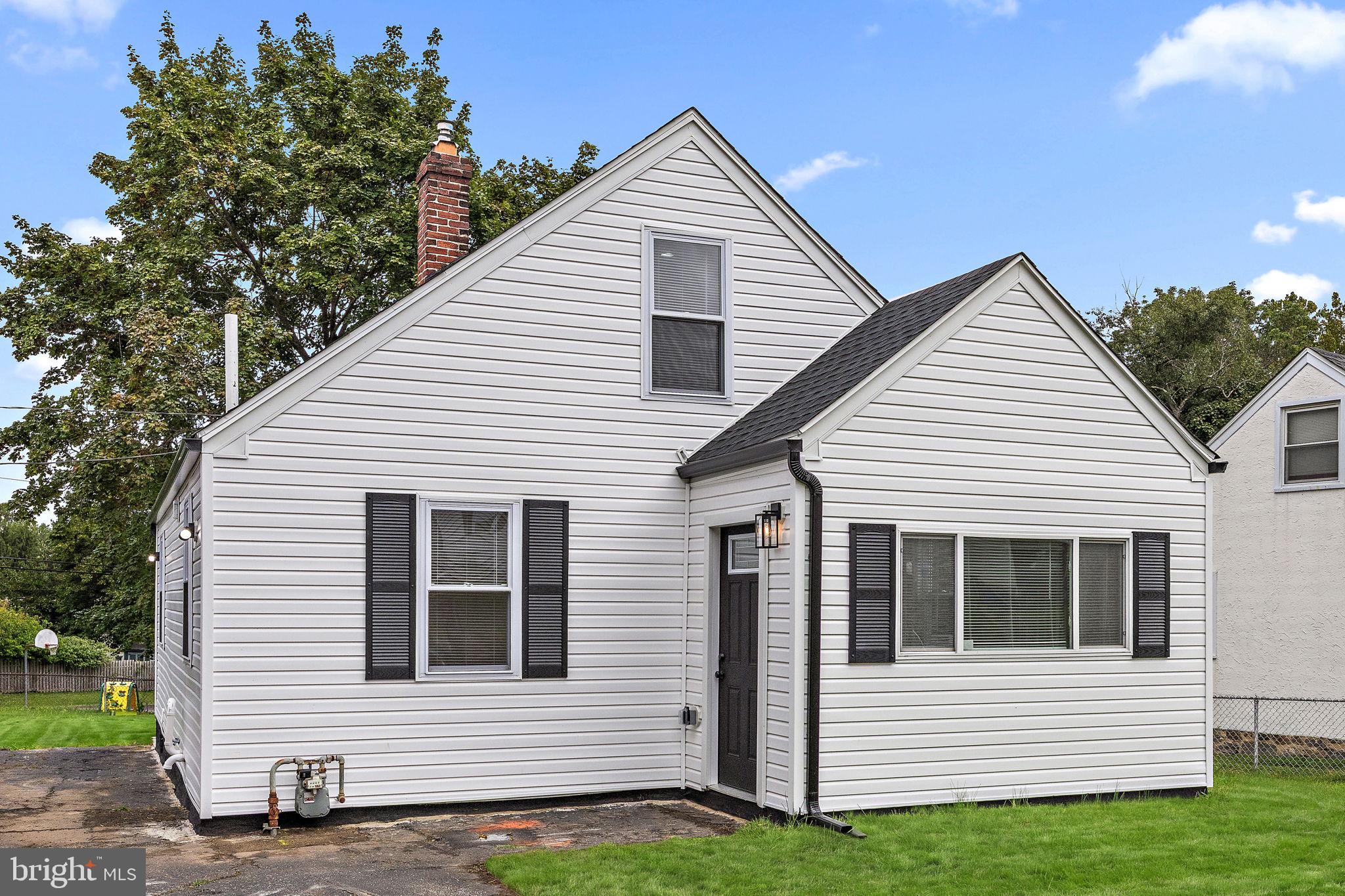 53 Seward Lane Aston, PA 19014 - Photo 1 of 41 Gallery Image 1
