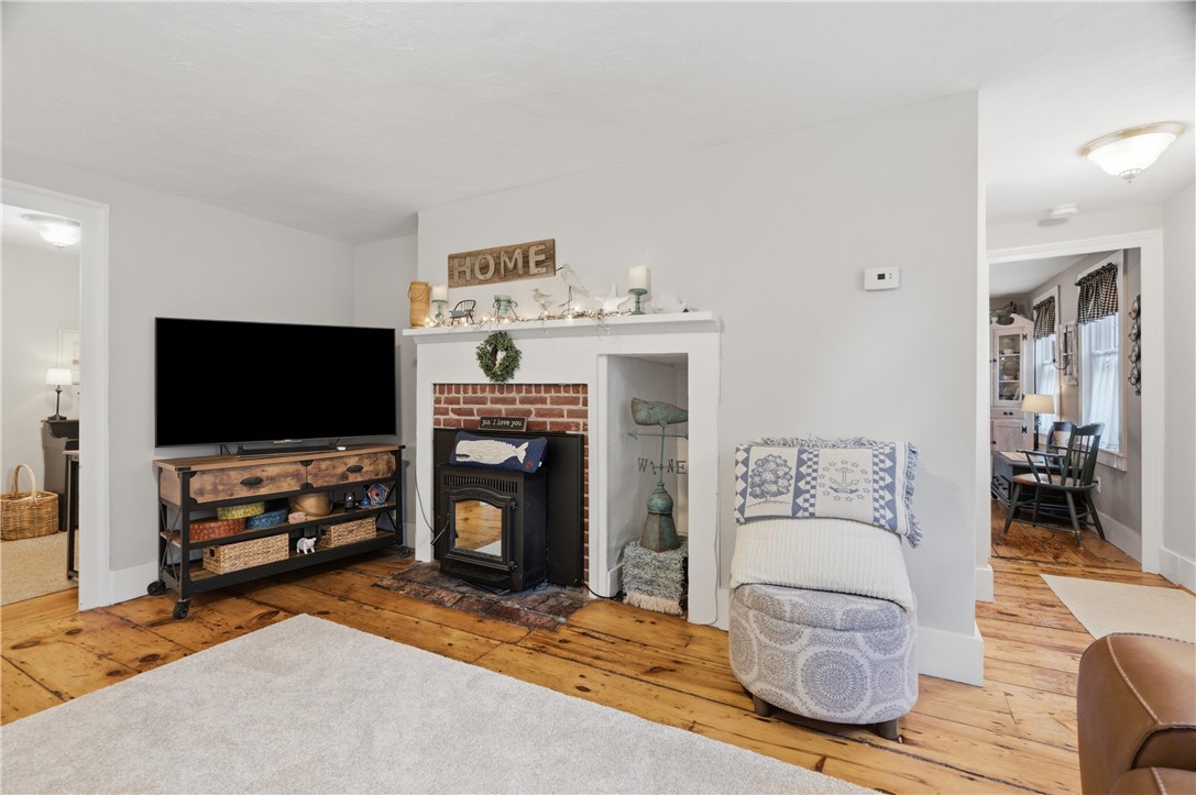 44 Old Great Road North Smithfield, RI 02896 - Photo 15 of 41