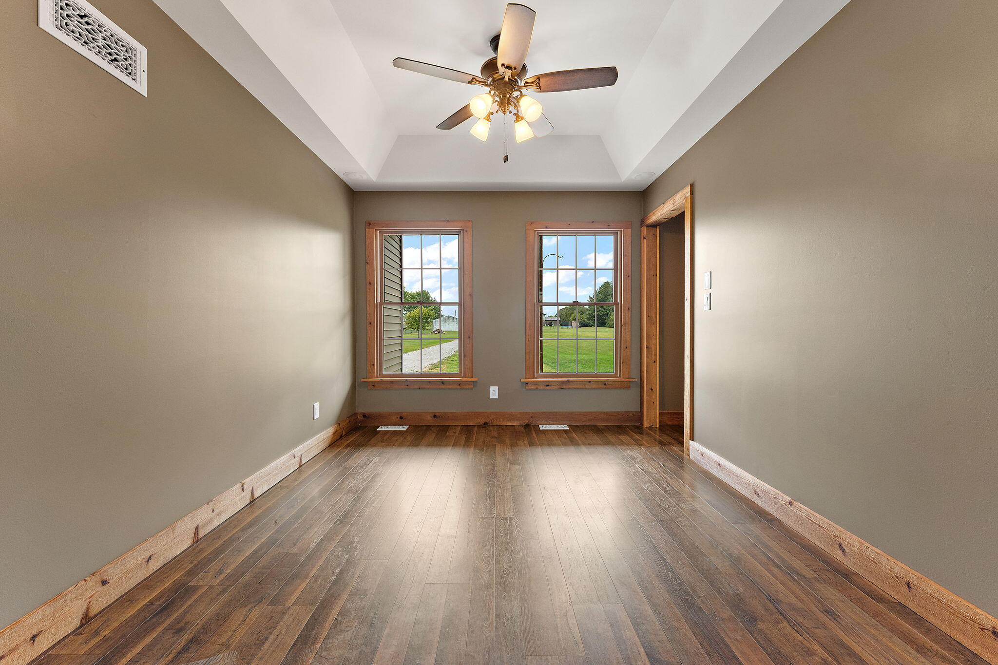 611 South 500 West Hebron, IN 46341 - Photo 8 of 33 2048x1365