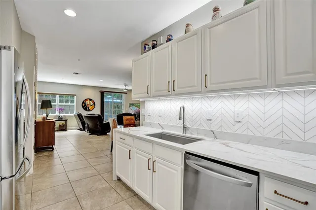 a view of entrance front of the house