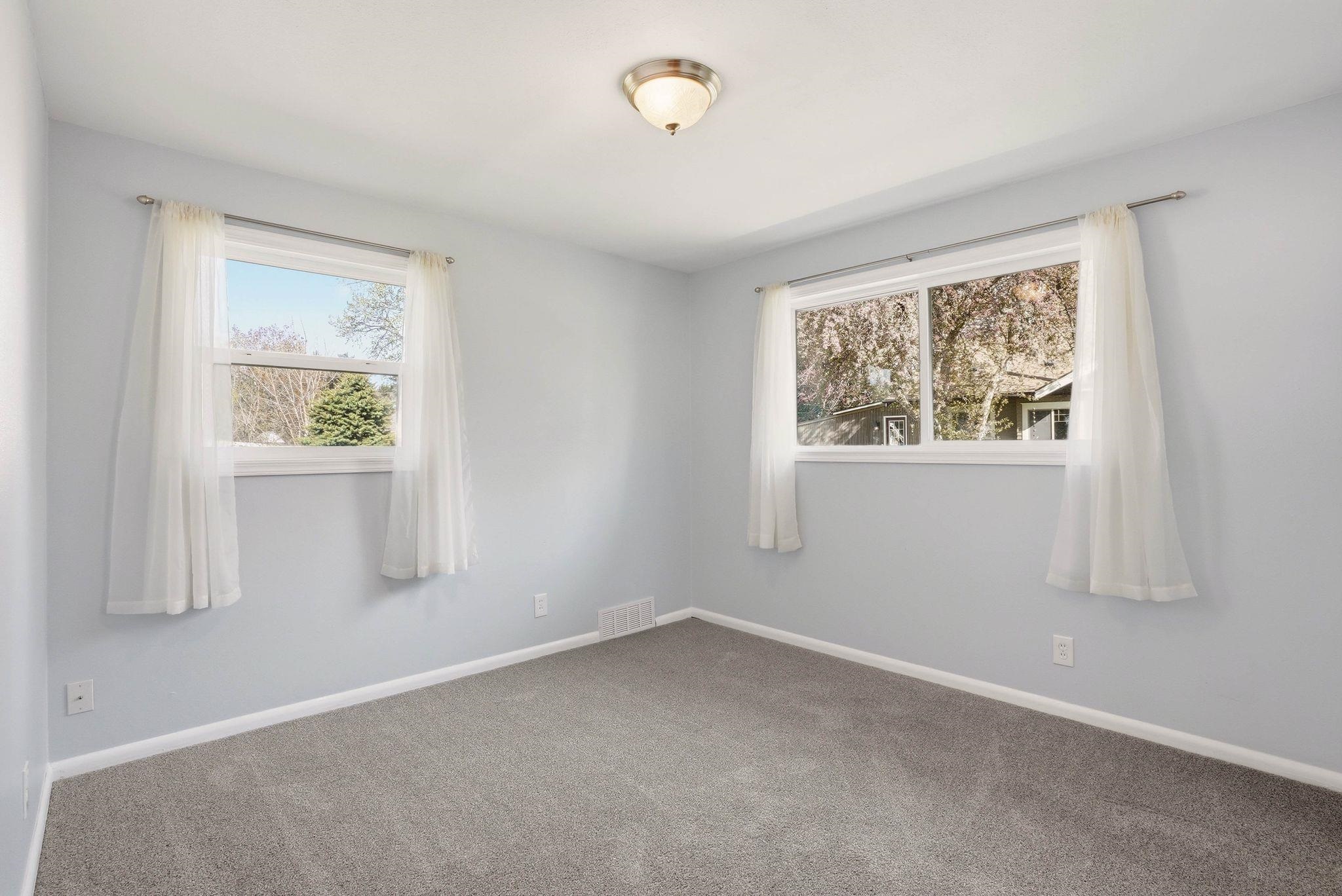 601 North Farr Road Spokane, WA 99206 - Photo 13 of 35