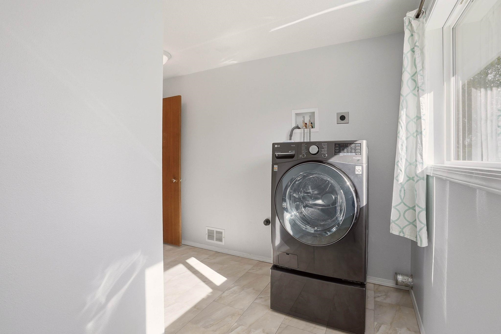 601 North Farr Road Spokane, WA 99206 - Photo 15 of 35