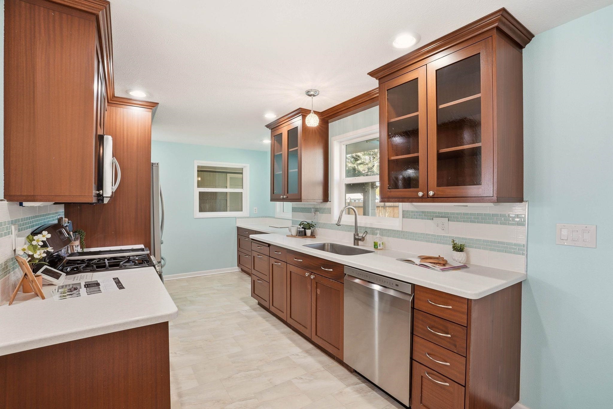 601 North Farr Road Spokane, WA 99206 - Photo 7 of 35