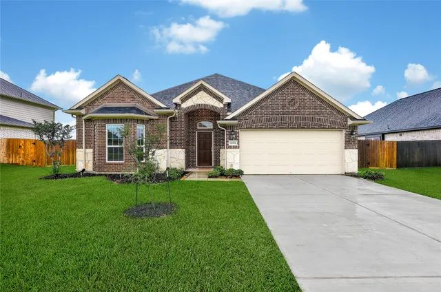 $475,000 | 12002 Champions Frst Drive, Mont Belvieu, TX 77535