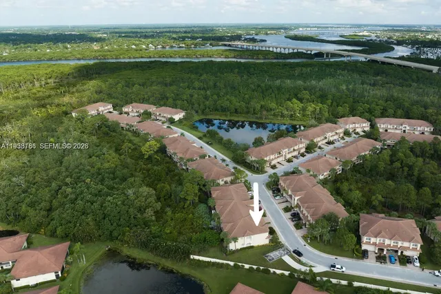 $2,900 | 250 Southwest Walking Path, Unit 250, Stuart, FL 34997