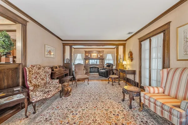 $3,995,000 | 131 Fair Oaks Park, Needham, MA 02492