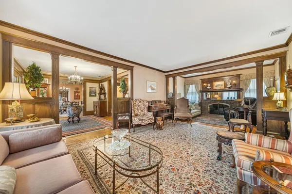 $3,995,000 | 131 Fair Oaks Park, Needham, MA 02492