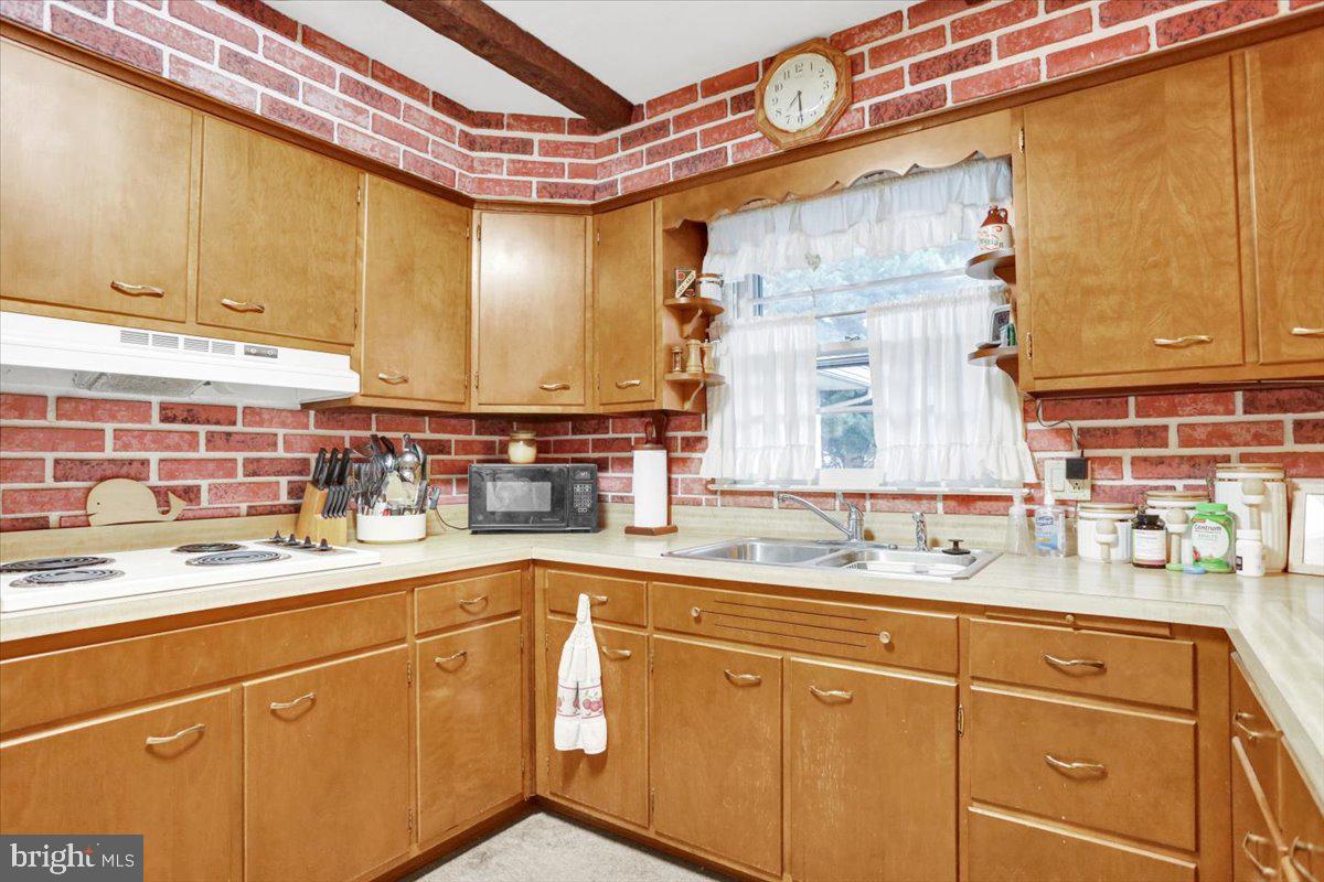 145 Kerrick Road Reading, PA 19607 - Photo 9 of 26
