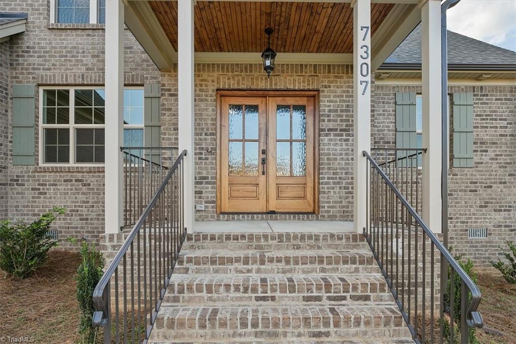 7307 Harkwood Trail Oak Ridge, NC 27310 - Photo 4 of 34