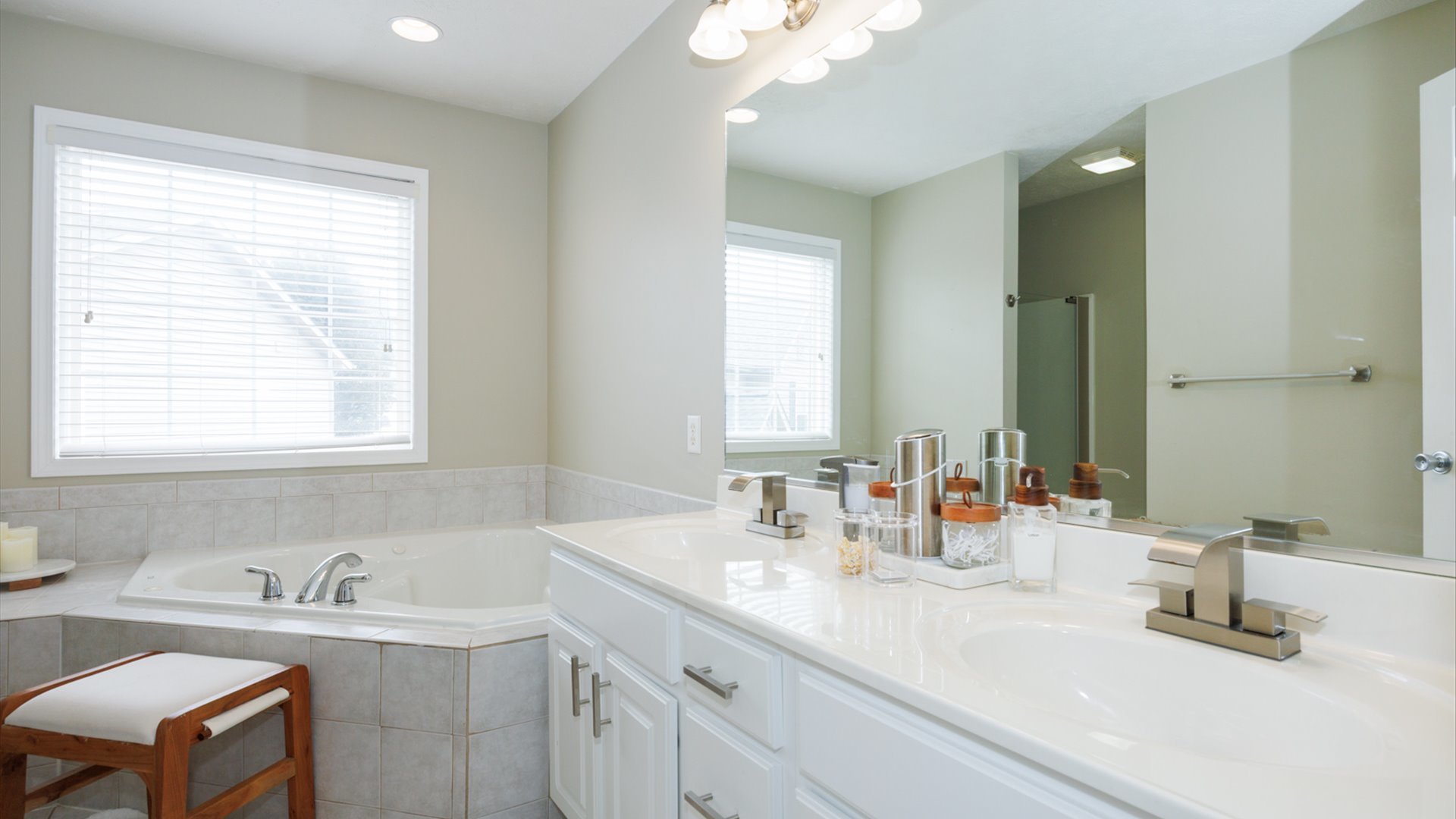 1704 Setter Street Normal, IL 61761 - Photo 34 of 57