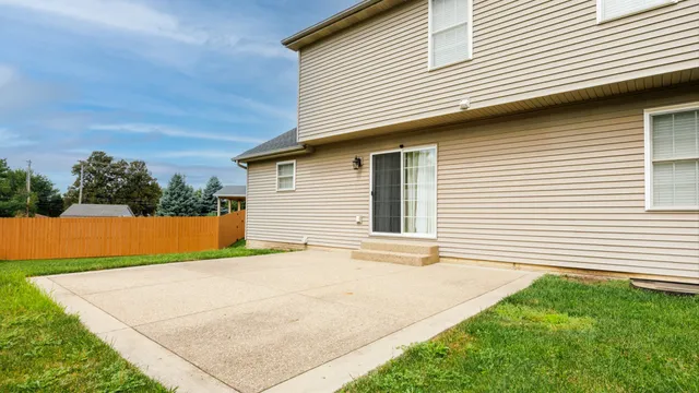 $389,900 | 1704 Setter Street, Normal, IL 61761