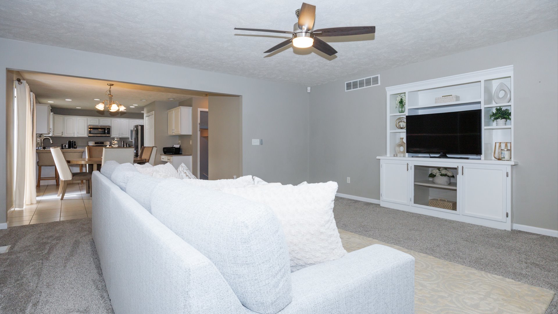 1704 Setter Street Normal, IL 61761 - Photo 7 of 57