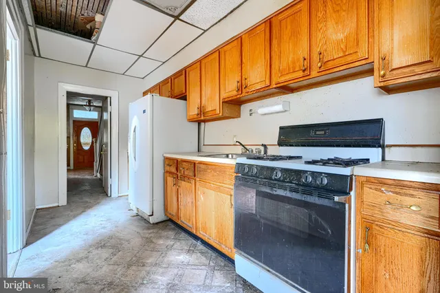 a bathroom with a toilet and sink
